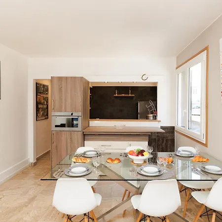 Immogroom - 2 Bedroom - Bright - Wifi - Terrace - Ac